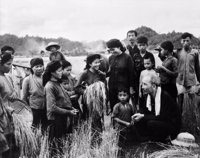 chu-tich-ho-chi-minh-03.jpg