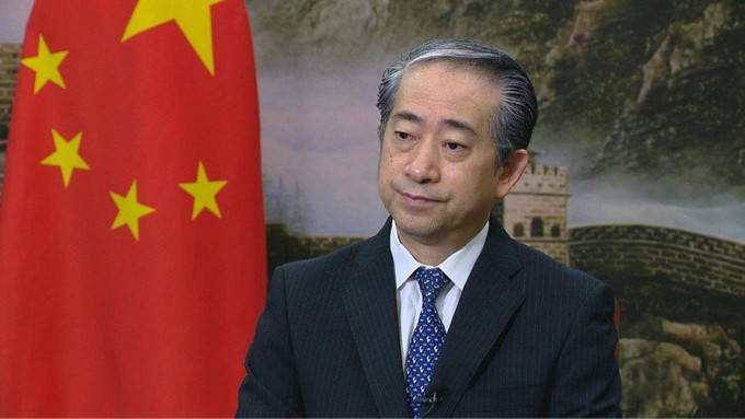 中国驻越大使熊波。图自越通社 中国驻越大使熊波:越共十三大的胜利召开必将为越南经济社会发展注入新的动力和巨大稳定性 ảnh 1