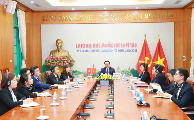 越南分会场场景。图自越通社 越共代表团出席“上海合作组织+”国际政党论坛 ảnh 2