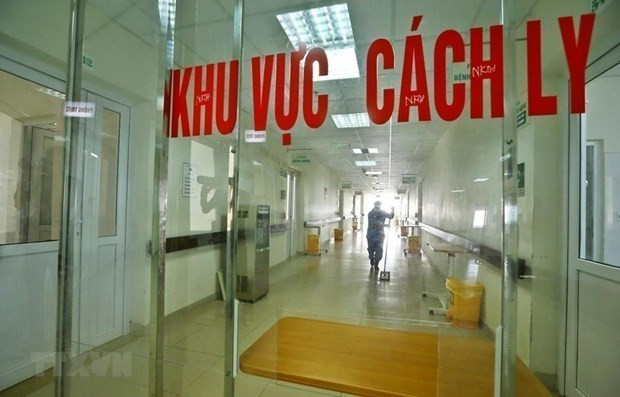 新冠肺炎疫情确诊病例隔离区。图自越通社 河内市2名一代接触者第一次检测结果呈阳性反应 河南省新增2例确诊病例 ảnh 1