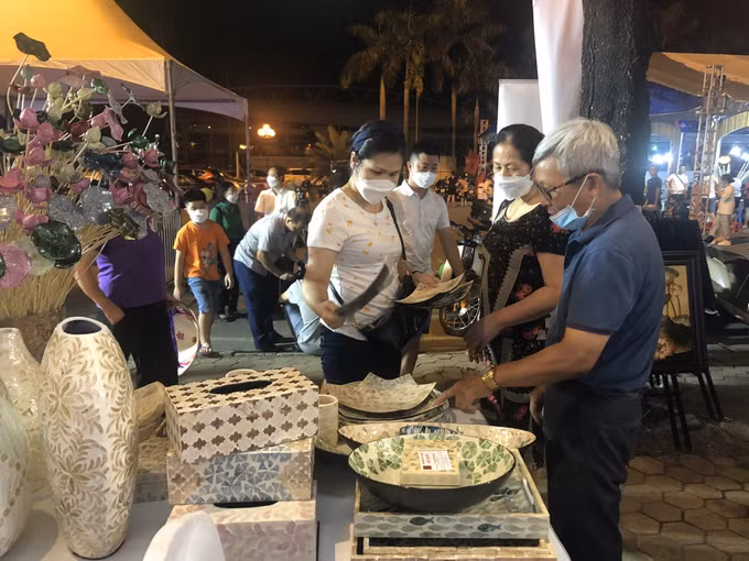 第31届东运会：向东运会参与人员推广河内饮食文化 ảnh 2