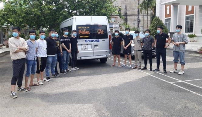 组织他人非法出入境的犯罪团伙有关人员遭刑事拘留