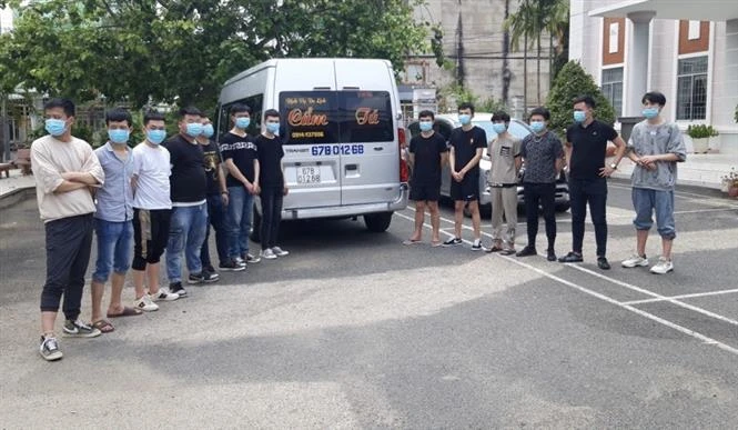 组织他人非法出入境的犯罪团伙有关人员遭刑事拘留