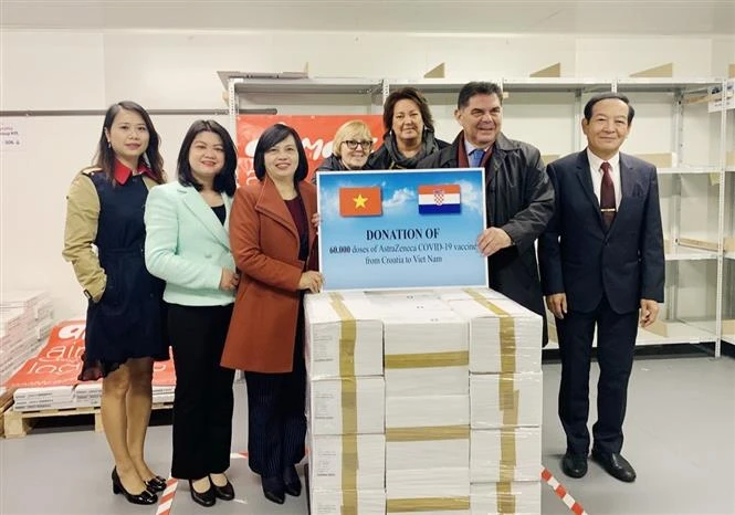 克罗地亚和匈牙利向越南捐赠新冠疫苗