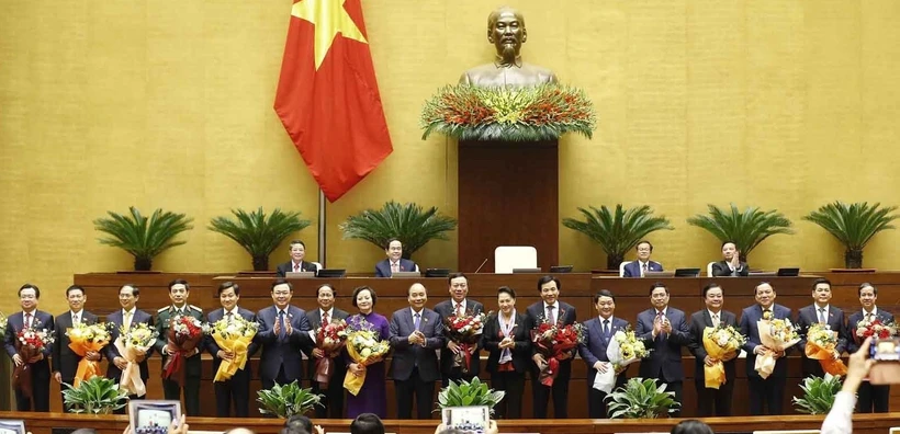 国会批准任命12个部委最高领导人
