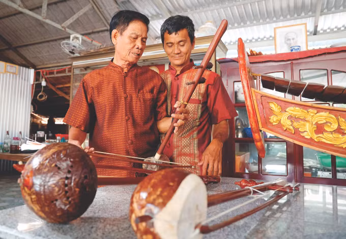 nghe nhan uu tu Lam phen 4B.JPG