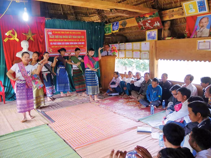 3-ngay hoi dai doan ket-do truong.jpg