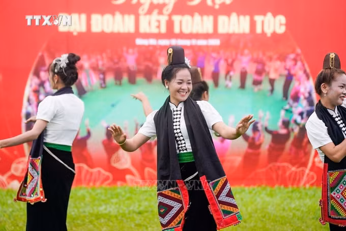 vna-104619-giao-luu-ngay-hoi-dai-doan-ket-cac-dan-toc.jpg