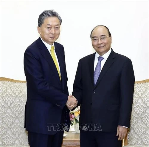 越南政府总理阮春福会见日本东亚研究院院长鸠山由纪夫