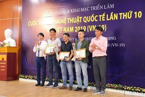 超过16300个作品参加2019年越南第10届国际艺术摄影大赛