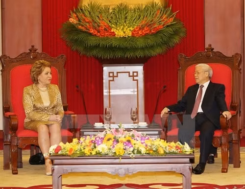 阮富仲总书记会见俄联邦委员会主席马特维延科