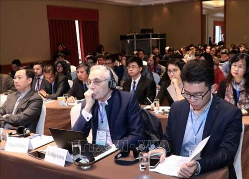 “东盟共同体：东盟特色与核心作用”国际研讨会在河内举行
