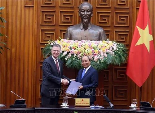 越南政府总理阮春福会见美国-东盟商务理事会企业代表团