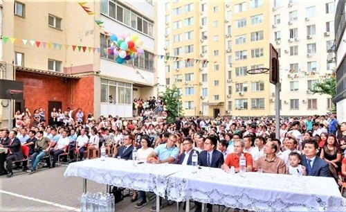 努力建设强大和团结的旅乌越南人社群 