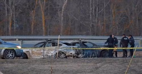 越南政府副总理兼外交部长范平明就加拿大枪击事件致慰问电