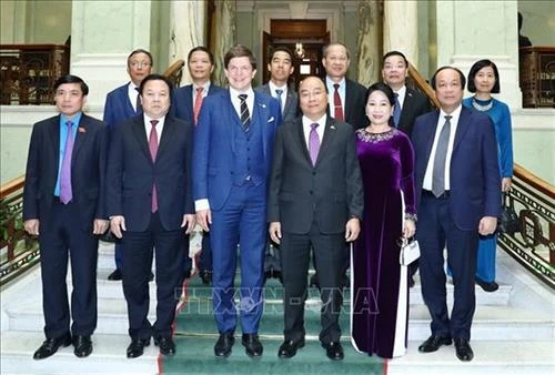 越南政府总理阮春福会见瑞典议会议长安德烈亚斯·诺伦