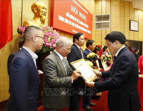  河内市表彰为美朝领导人第二次会晤作出贡献的集体和个人
