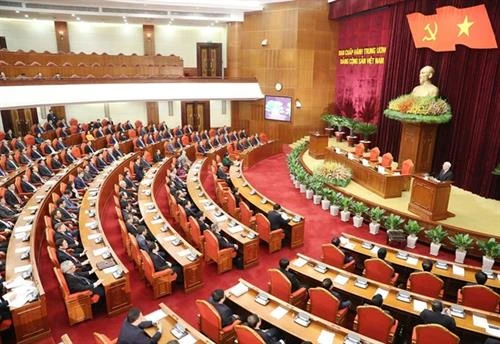 越共十二届八中全会成全部议程胜利闭幕