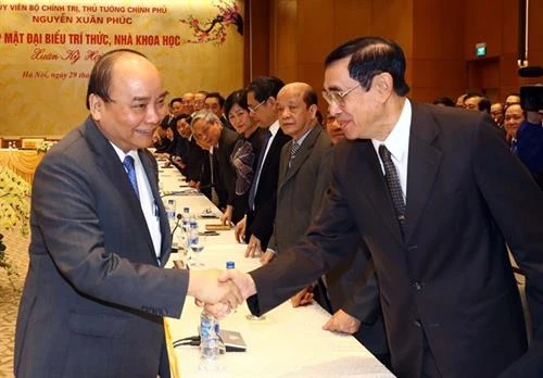 政府总理阮春福：党和国家一向重视知识分子和科学家们的地位和作用