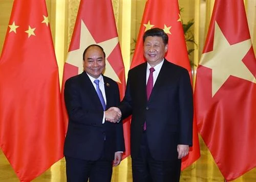 越南政府总理阮春福会见中共中央总书记、国家主席习近平