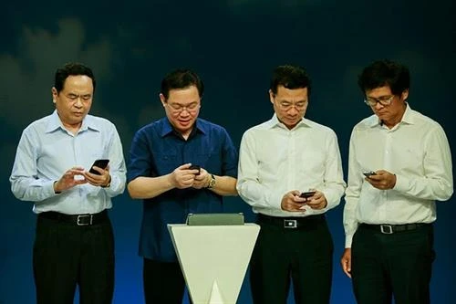 越南启动“全国携手为贫困群众行动”发短信活动