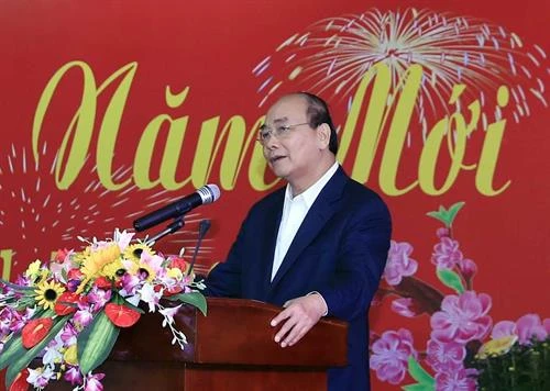 越南政府总理阮春福会见中部地区离退休老干部