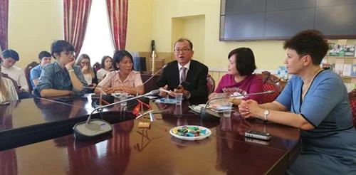 “越南语与俄语及俄文化的交流”座谈会在俄罗斯举行