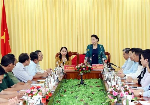 国会主席阮氏金银莅临安江省调研指导