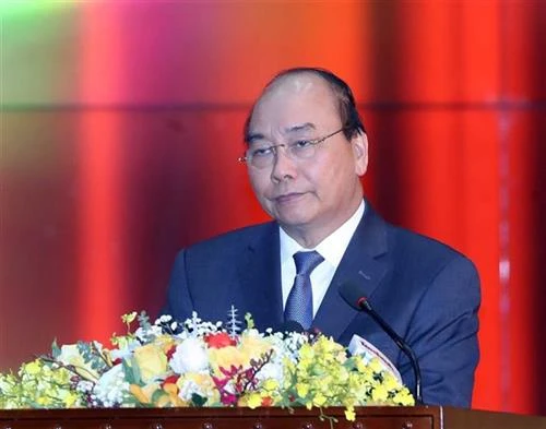越南政府总理阮春福:税务部门要加速改革和组织结构建设
