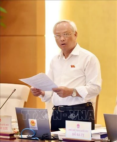 越南国会常委会第27次会议：确保法律体系的稳定性和统一性