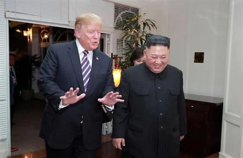 美朝领导人第二次会晤：美朝两国在无核化问题上做出巨大努力