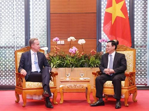 WEF ASEAN 2018: 建议WEF协助越南建设国家级创新中心