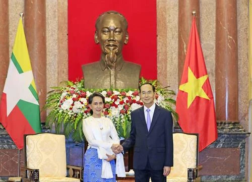 越南国家主席陈大光会见缅甸国务资政昂山素季