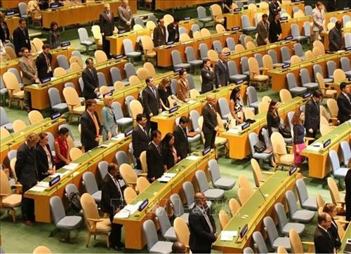 联合国大会为越南国家主席陈大光逝世默哀一分钟