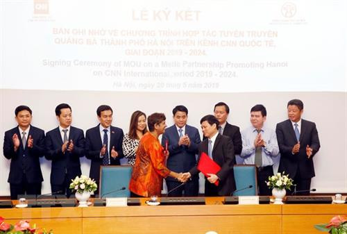 首都河内与美国CNN加强合作推广河内形象