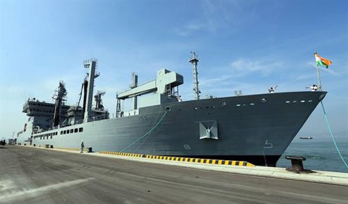 三艘印度海军舰艇访问越南岘港市