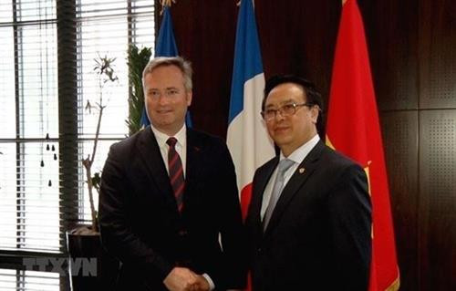 越南共产党代表团对法国进行工作访问