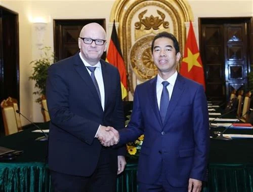 德方希望将越德两国战略伙伴关系迈入新发展阶段