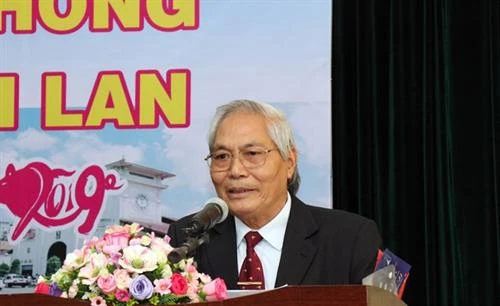 进一步促进胡志明市-老挝-泰国人民的友好关系