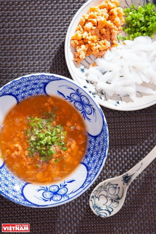 顺化市名菜——南普汤粉