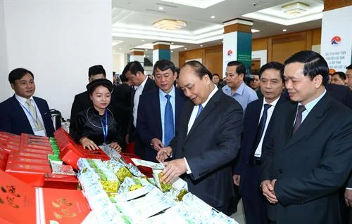阮春福：决心找出高平经济发展的战略杠杆