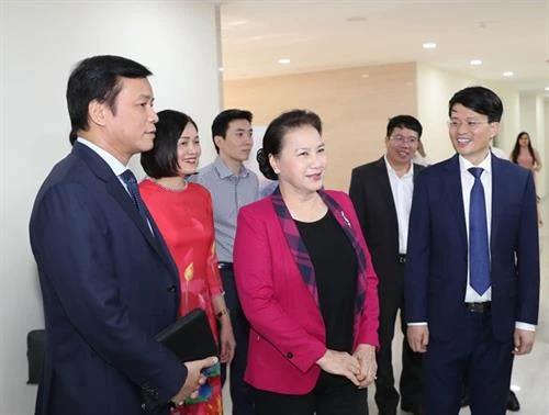 越南国会主席阮氏金银出席《人民代表报》更名升级10周年纪念活动