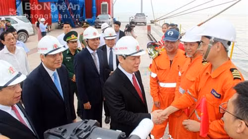 乂安省威赛港正式投运