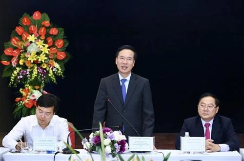 越共中央宣教部部长访问部分新闻媒体机构