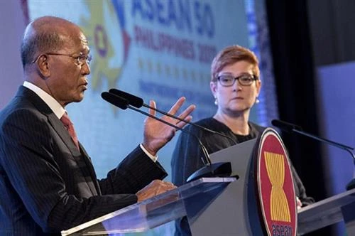 东盟各国防长与各伙伴就国际和地区安全问题召开会议