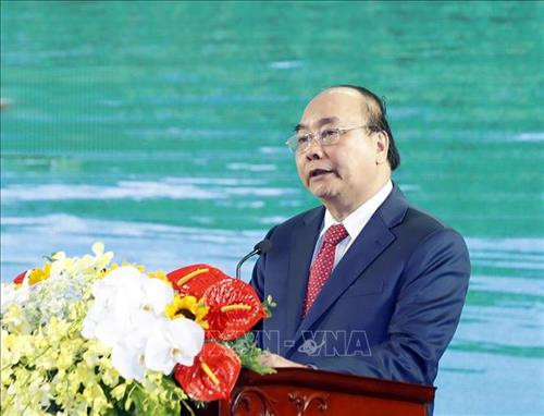 越南政府总理阮春福出席纪念北件省解放日70周年纪念典礼