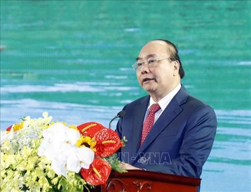 越南政府总理阮春福出席纪念北件省解放日70周年纪念典礼