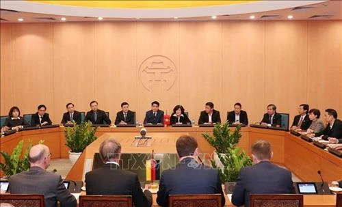  河内市愿内德国法兰克福市签署友好合作协议