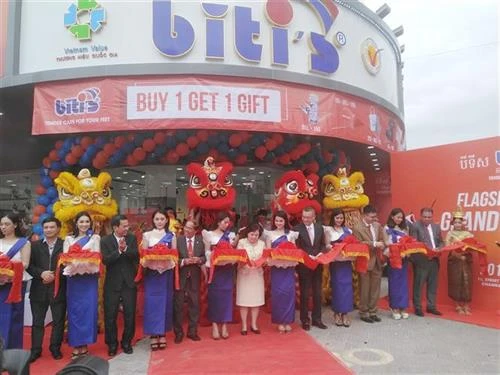 越南鞋子品牌征服柬埔寨市场