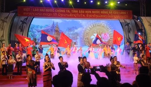 越老边境地区少数民族同胞文化体育与旅游节拉开序幕